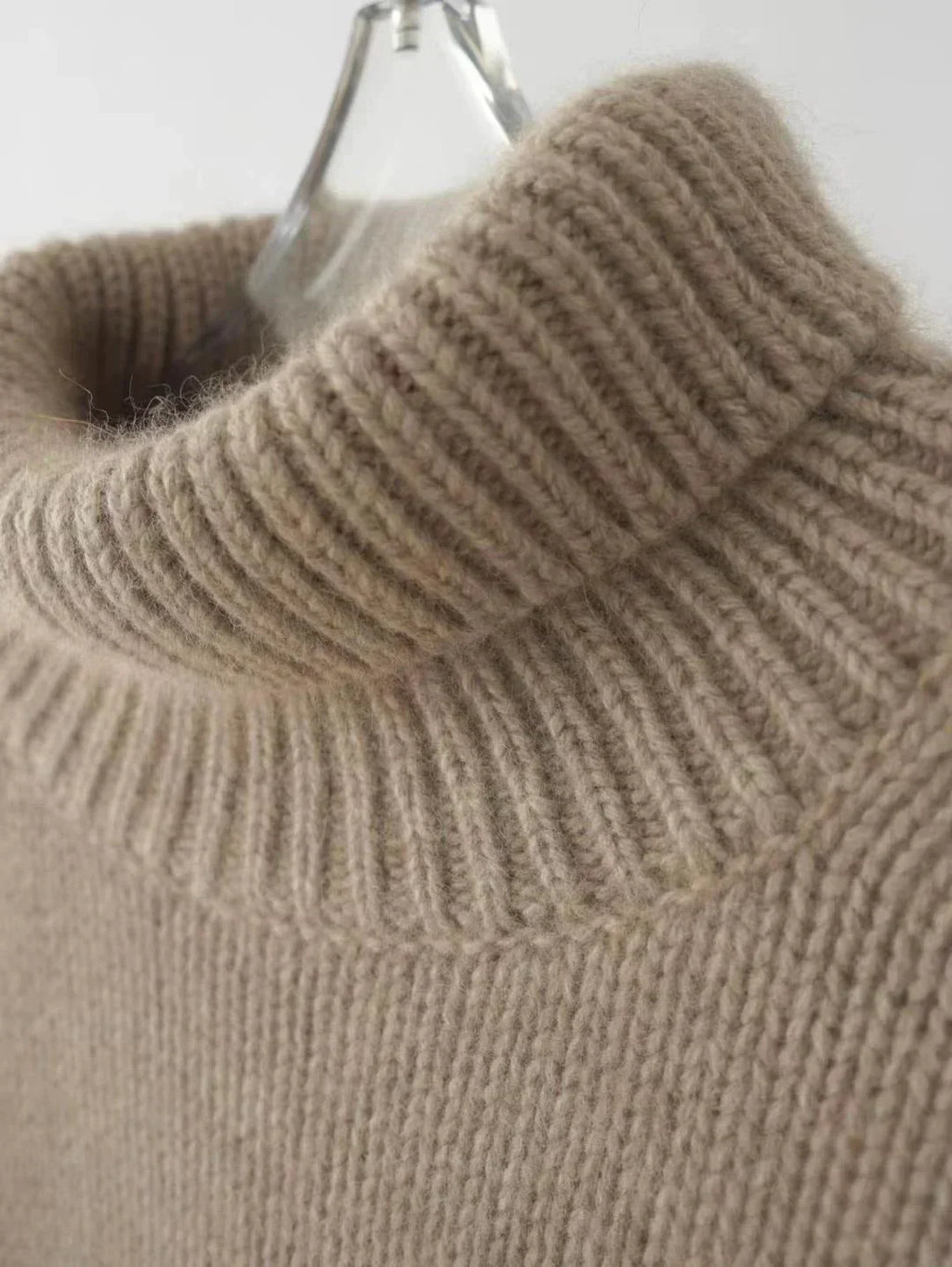 Amelia | Cozy Cashmere Sweater
